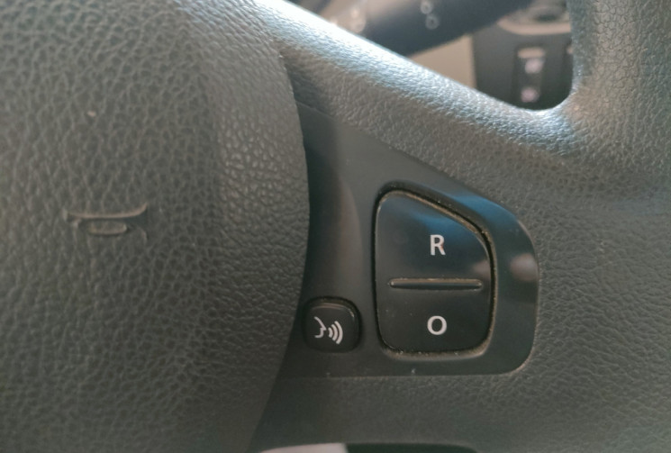 Renault Trafic III Fourgon L1H1 1200 1.6 dCi 16V Energy vitré 125 ch Grand Confort