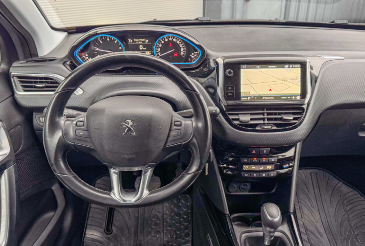 Peugeot 2008 1.5 BlueHDI 120 EAT6 Allure pneus révision freins AV neufs