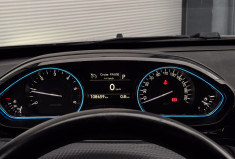 Peugeot 2008 1.5 BlueHDI 120 EAT6 Allure pneus révision freins AV neufs