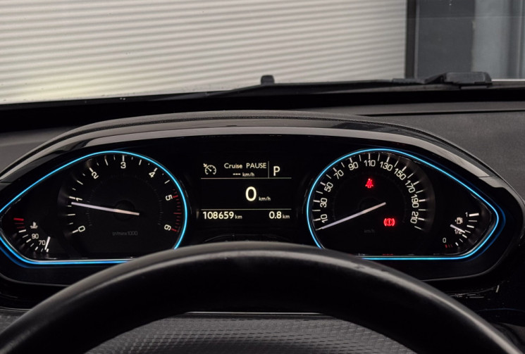 Peugeot 2008 1.5 BlueHDI 120 EAT6 Allure pneus révision freins AV neufs