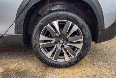 Peugeot 2008 1.5 BlueHDI 120 EAT6 Allure pneus révision freins AV neufs
