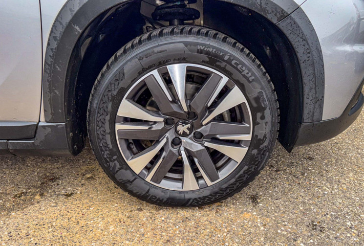 Peugeot 2008 1.5 BlueHDI 120 EAT6 Allure pneus révision freins AV neufs
