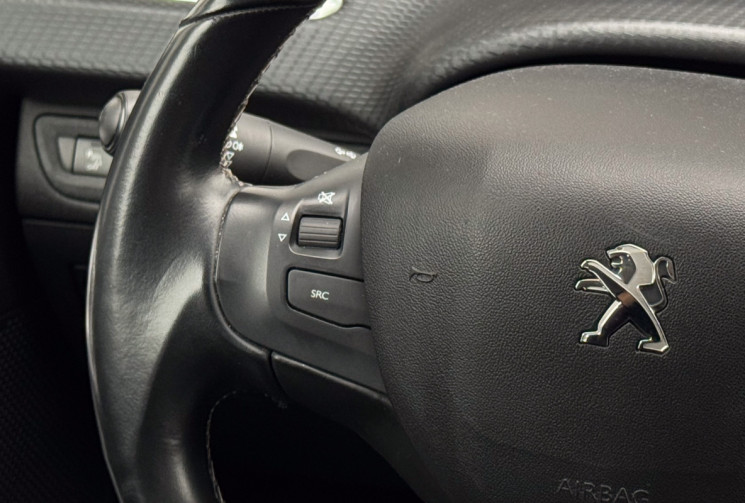 Peugeot 2008 1.5 BlueHDI 120 EAT6 Allure pneus révision freins AV neufs