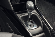 Peugeot 2008 1.5 BlueHDI 120 EAT6 Allure pneus révision freins AV neufs