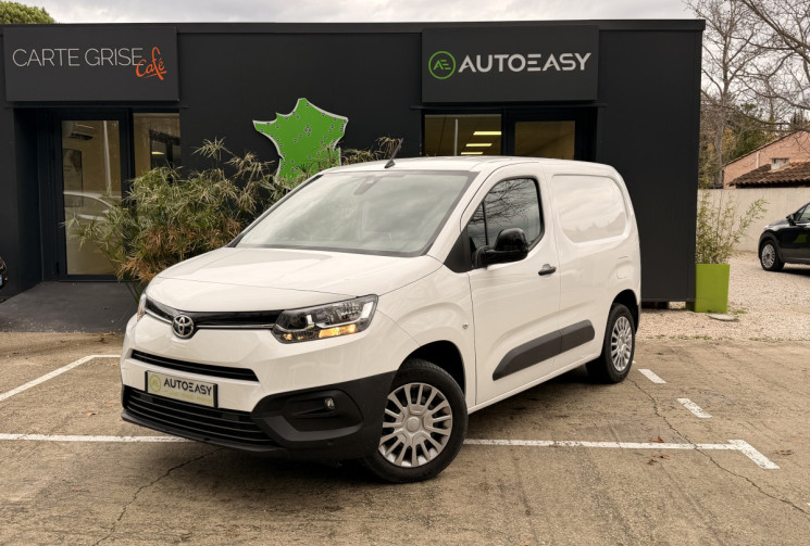 Toyota PROACE City 1.2 VVTi Turbo 130 EAT8 * TVA récupérable / GPS / Attelage / Carplay
