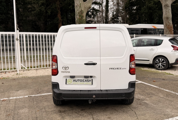 Toyota PROACE City 1.2 VVTi Turbo 130 EAT8 * TVA récupérable / GPS / Attelage / Carplay