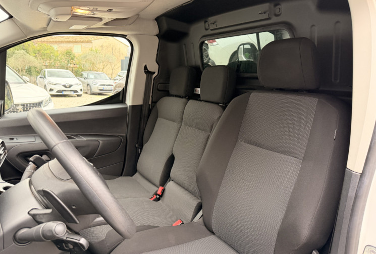 Toyota PROACE City 1.2 VVTi Turbo 130 EAT8 * TVA récupérable / GPS / Attelage / Carplay