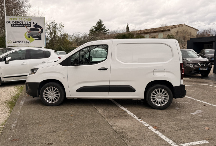Toyota PROACE City 1.2 VVTi Turbo 130 EAT8 * TVA récupérable / GPS / Attelage / Carplay