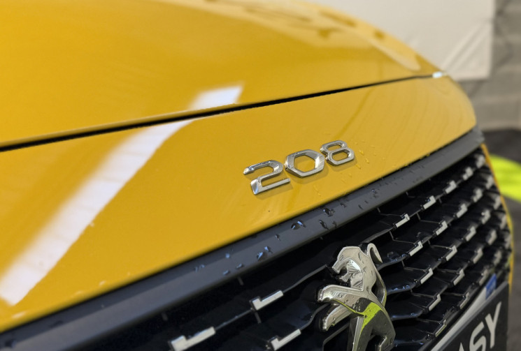 Peugeot 208  208 1,2 75 STYLE + CARPLAY