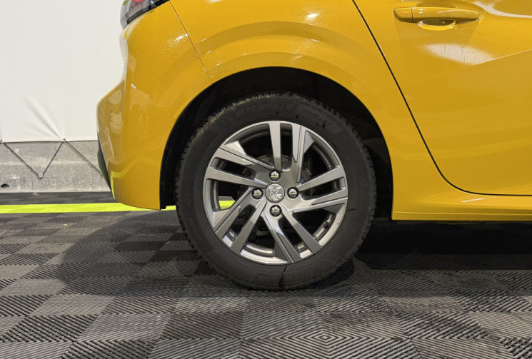 Peugeot 208  208 1,2 75 STYLE + CARPLAY