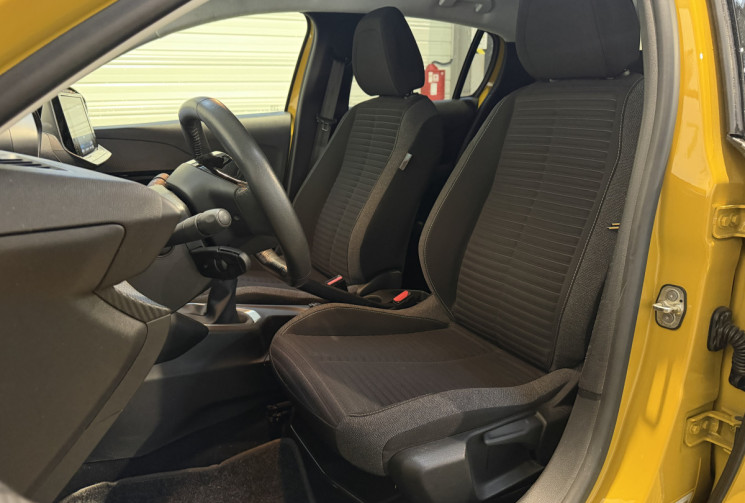 Peugeot 208  208 1,2 75 STYLE + CARPLAY