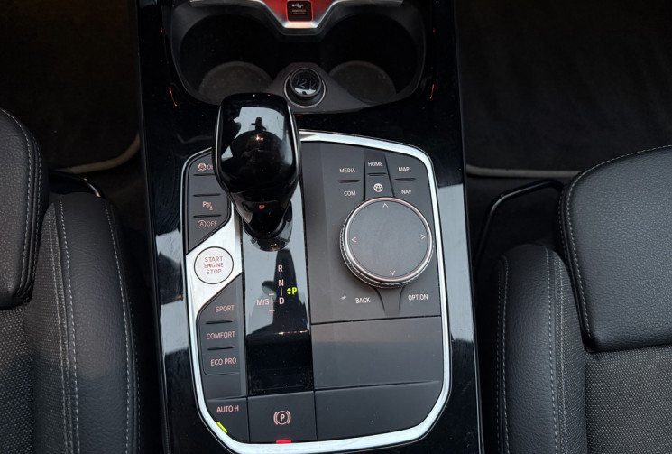 BMW Série 1 118iA 136ch Edition Sport DKG7  CAMERA / GRAND ECRAN / CARPLAY