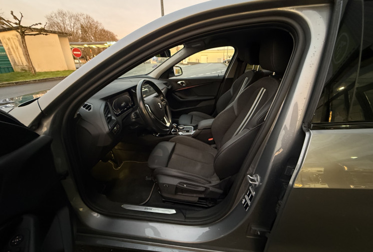 BMW Série 1 118iA 136ch Edition Sport DKG7  CAMERA / GRAND ECRAN / CARPLAY