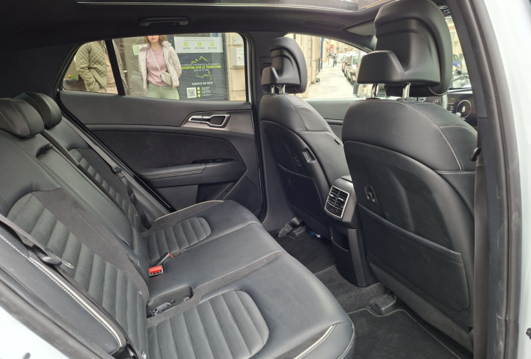 Kia Sportage KIA SPORTAGE GT LINE PREMIUM 1.6 T-GDI 265 CH