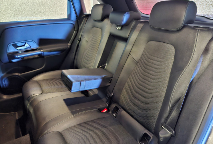 Mercedes Classe B 180 D 1.5 STYLE LINE DCT 7 TOIT OUVRANT  SEMI CUIR PALETTES AU VOLANT