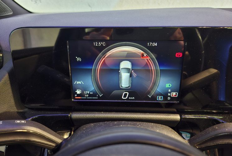 Mercedes Classe B 180 D 1.5 STYLE LINE DCT 7 TOIT OUVRANT  SEMI CUIR PALETTES AU VOLANT