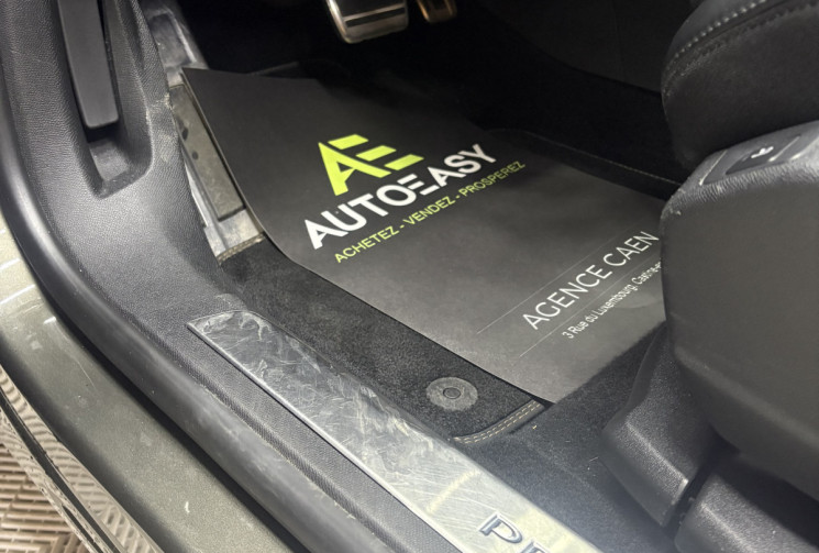 Peugeot 3008 2.0 HDI 180ch GT / biton coupe franche