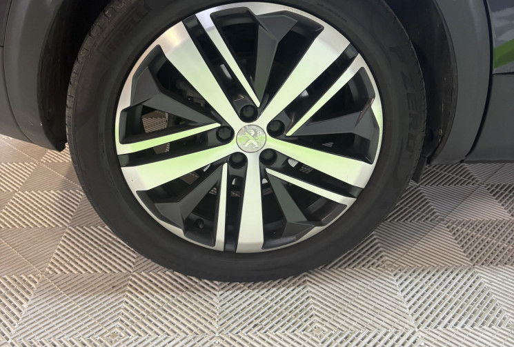 Peugeot 3008 2.0 HDI 180ch GT / biton coupe franche