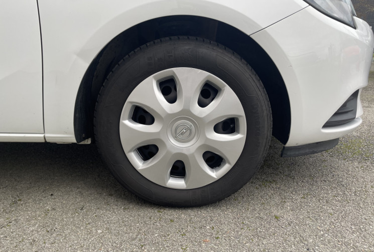 Opel Corsa 1.4 i 16V 75 cv ENJOY