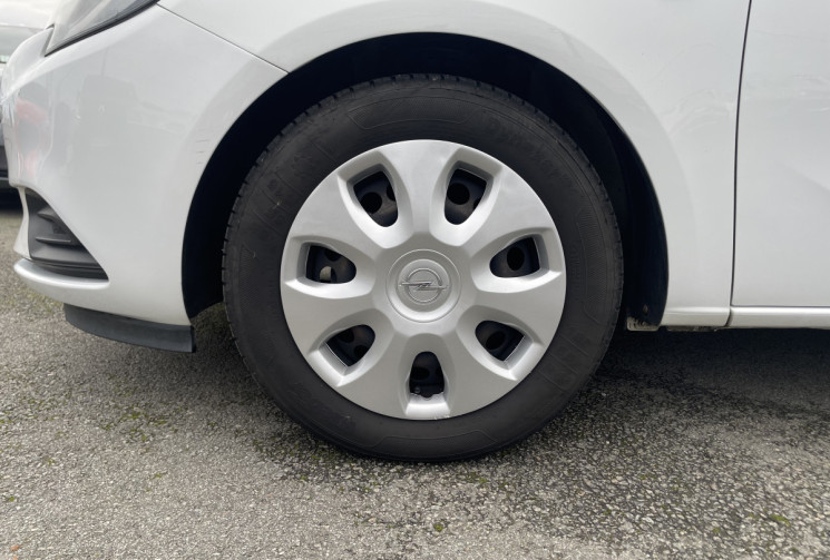 Opel Corsa 1.4 i 16V 75 cv ENJOY