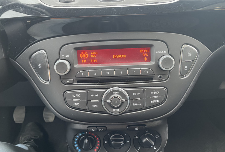 Opel Corsa 1.4 i 16V 75 cv ENJOY