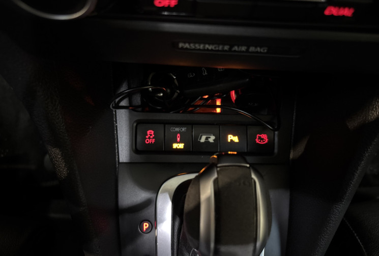 Volkswagen Golf 6R 2.0 TSI 270ch 4Motion DSG6 5p