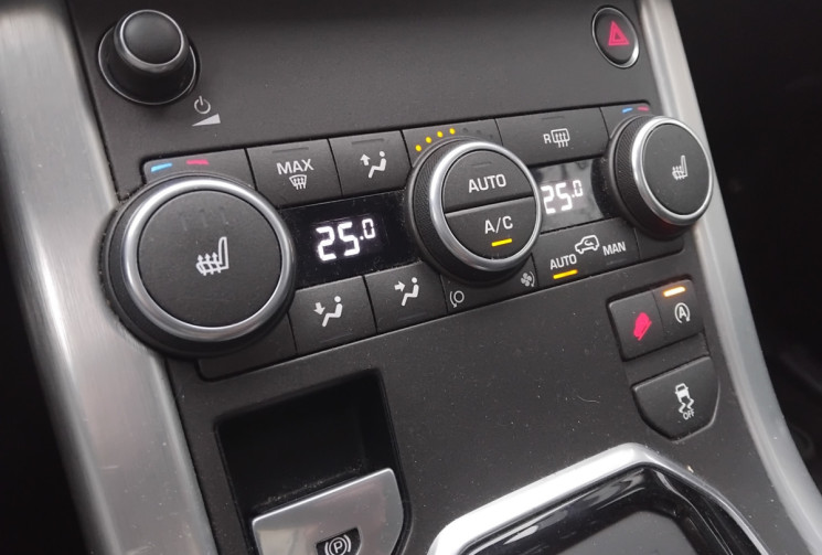 Land-Rover Range Rover Evoque TD4  2.0 l 4WD 150 cv Dynamic Phase 2 - Suivi Land Rover 