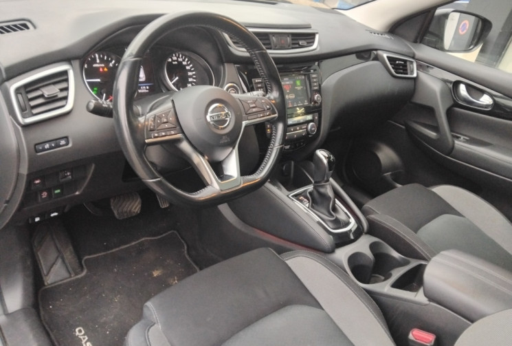 Nissan Qashqai II Phase 2  1.5 dCi  DCT7  115 cv Business Edition - Caméra 360 - Toit Panoramique 
