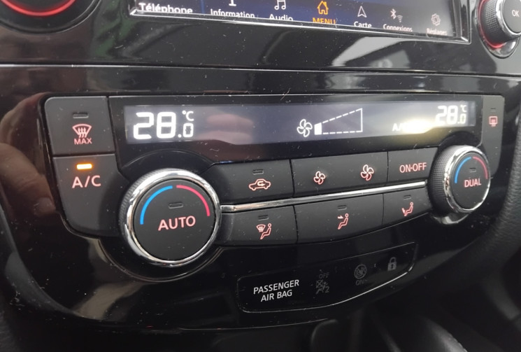 Nissan Qashqai II Phase 2  1.5 dCi  DCT7  115 cv Business Edition - Caméra 360 - Toit Panoramique 