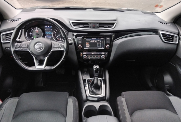 Nissan Qashqai II Phase 2  1.5 dCi  DCT7  115 cv Business Edition - Caméra 360 - Toit Panoramique 
