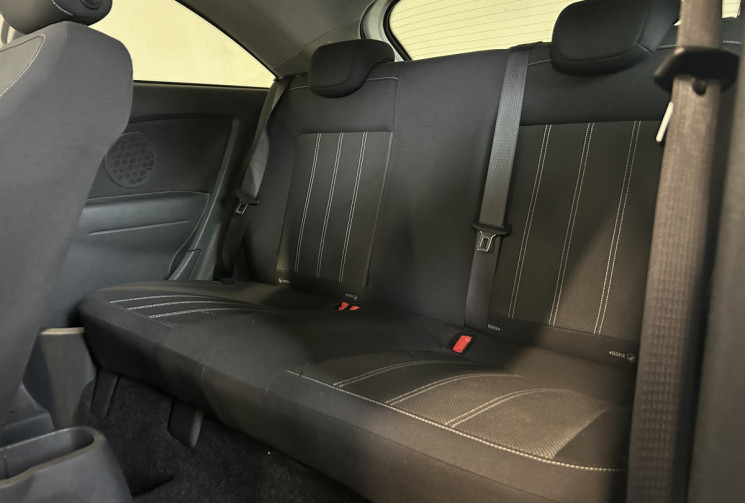 Opel Corsa IV 1.4 Turbo 120ch Color edition Start&Stop 3p