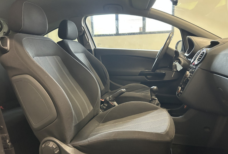 Opel Corsa IV 1.4 Turbo 120ch Color edition Start&Stop 3p