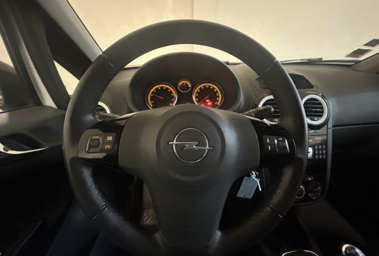 Opel Corsa IV 1.4 Turbo 120ch Color edition Start&Stop 3p