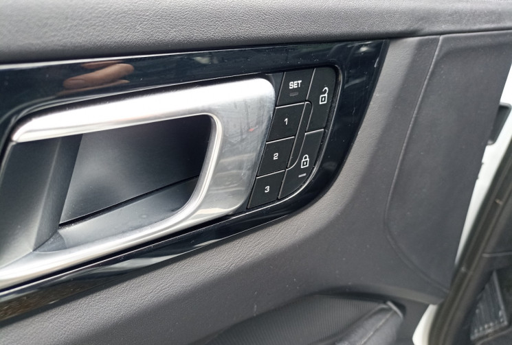 Porsche Cayenne 3.0L V6 HYBRIDE - PLATINIUM ED. - GTIE PORSCHE APPROVED 04/2027