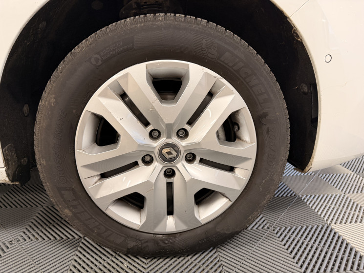 Renault Kangoo 1.3 TCE 16V EDC7 S&S 130 / TECHNO 