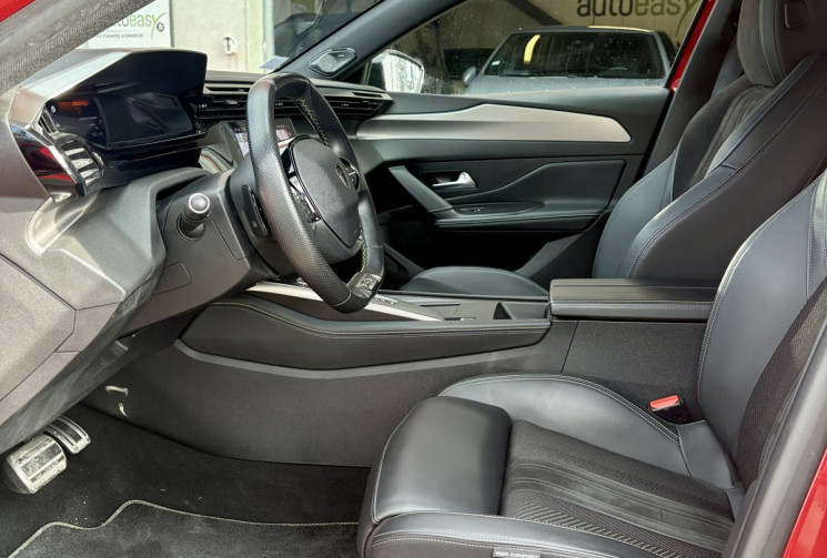 Peugeot 308 GT PACK 225cv / Super état / Révisée / Hybride rechargeable 