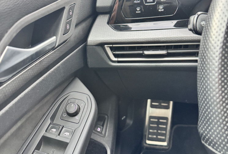 Volkswagen Golf 8 GTE 1.4 Hybrid Rechargeable 245 DSG6 - 1ère main suivi complet VW