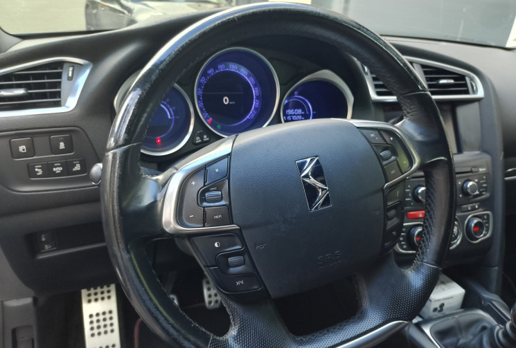 Citroën DS4  1.6 HDI 115 SO CHIC