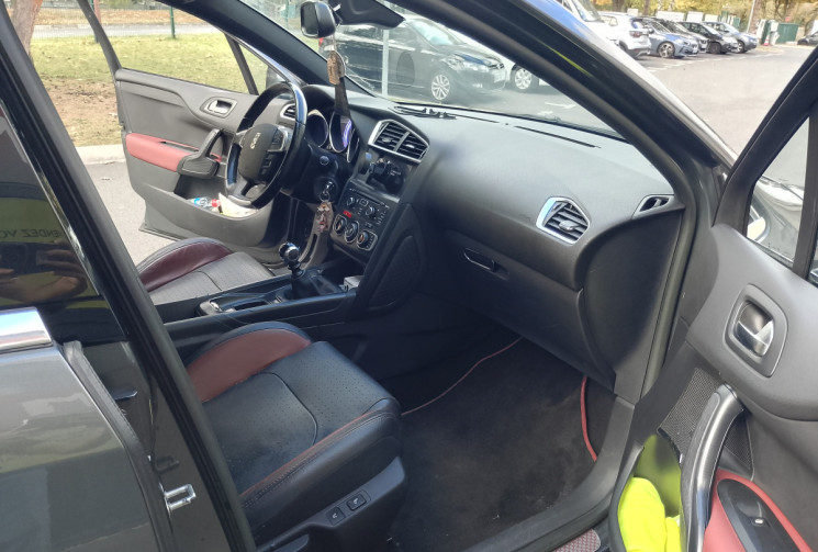 Citroën DS4  1.6 HDI 115 SO CHIC