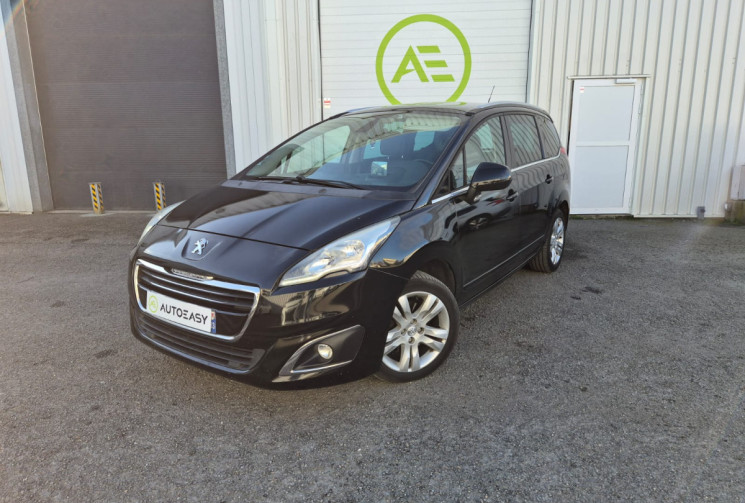 Peugeot 5008 I PHASE 2 1.6 HDi 115CV ALLURE * TOIT PANORAMIQUE * ATTELAGE * 7 PLACES * FULL OPTIONS