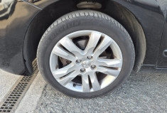 Peugeot 5008 I PHASE 2 1.6 HDi 115CV ALLURE * TOIT PANORAMIQUE * ATTELAGE * 7 PLACES * FULL OPTIONS