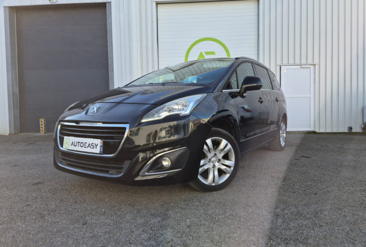 Peugeot 5008 I PHASE 2 1.6 HDi 115CV ALLURE * TOIT PANORAMIQUE * ATTELAGE * 7 PLACES * FULL OPTIONS