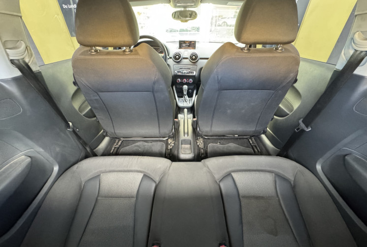 Audi A1 SPORTBACK I Phase 2 3 Portes 1.4 TDI 12V S-Tronic AMBITION LUXE 90 cv Boîte automatique