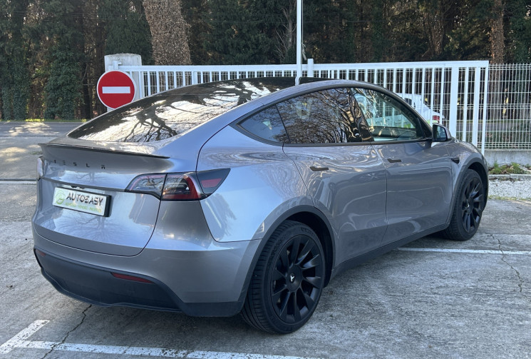Tesla Model Y Standard 299 Propulsion 1°main / Sièges chauffants / Coffre électrique / GPS