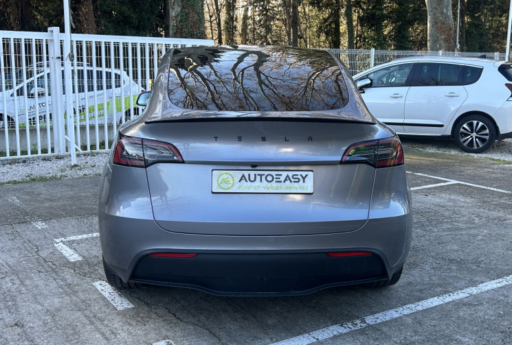 Tesla Model Y Standard 299 Propulsion 1°main / Sièges chauffants / Coffre électrique / GPS