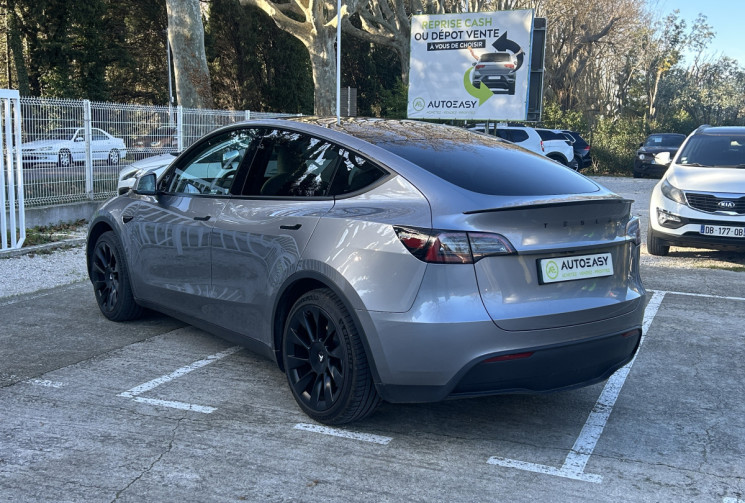 Tesla Model Y Standard 299 Propulsion 1°main / Sièges chauffants / Coffre électrique / GPS