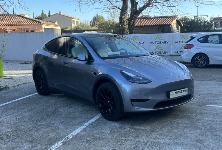 Tesla Model Y Standard 299 Propulsion 1°main / Sièges chauffants / Coffre électrique / GPS