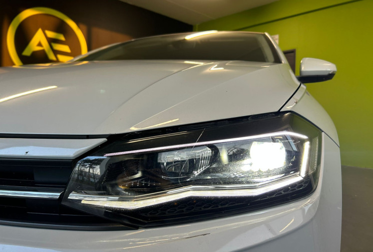 Volkswagen Polo  VI 1.6 TDI 95CH R-LINE