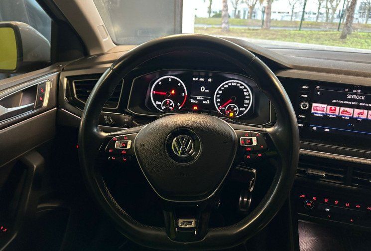 Volkswagen Polo  VI 1.6 TDI 95CH R-LINE