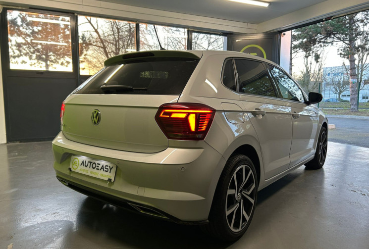 Volkswagen Polo  VI 1.6 TDI 95CH R-LINE